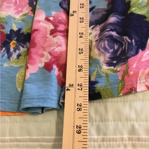 Ladies floral, tank top size small from “honeyme” - Picture 6 of 6